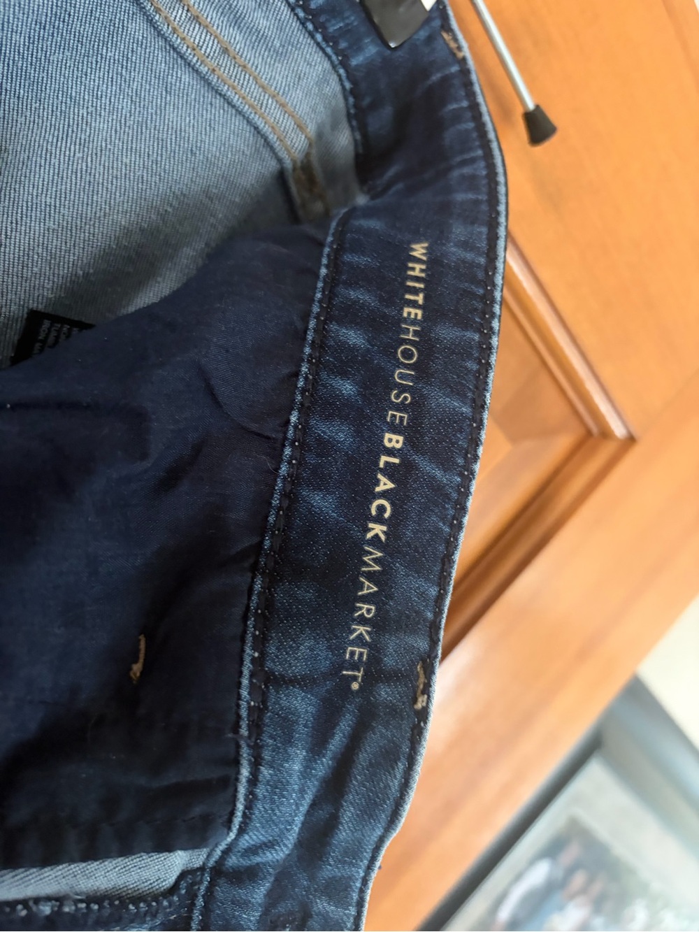 White House Black Market. The Skinny Flare jeans - Picture 4 of 5